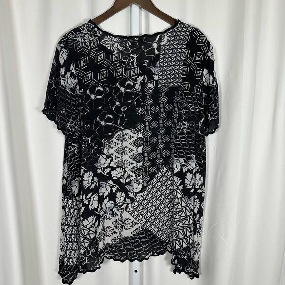 Coldwater Creek Black White Colorblock Print Top‎ Short Sleeves Sz PXL Cruise - Picture 5 of 9
